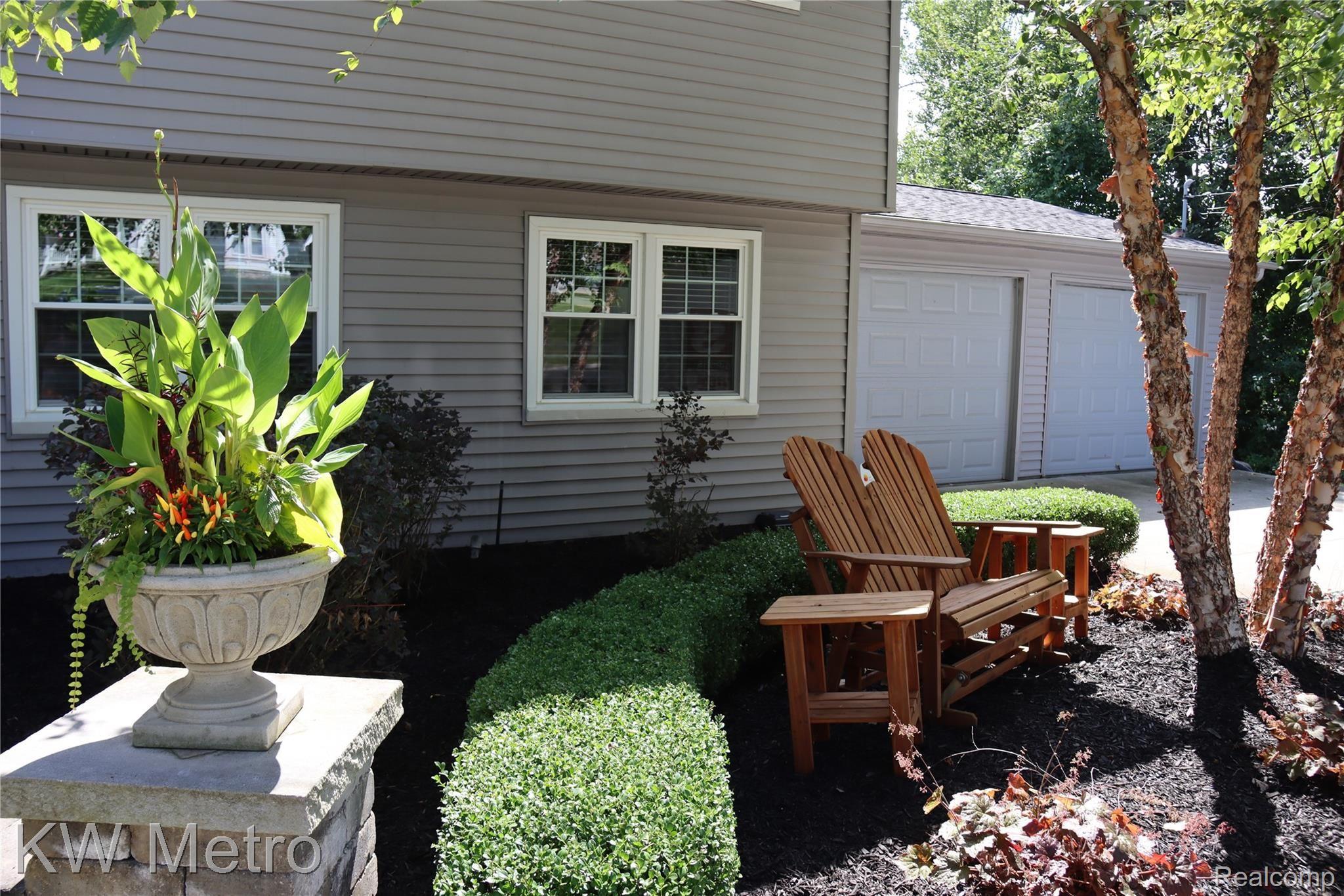6561 Clarkston Road Clarkston, MI 48346 - Photo 4 of 43 025.jpg