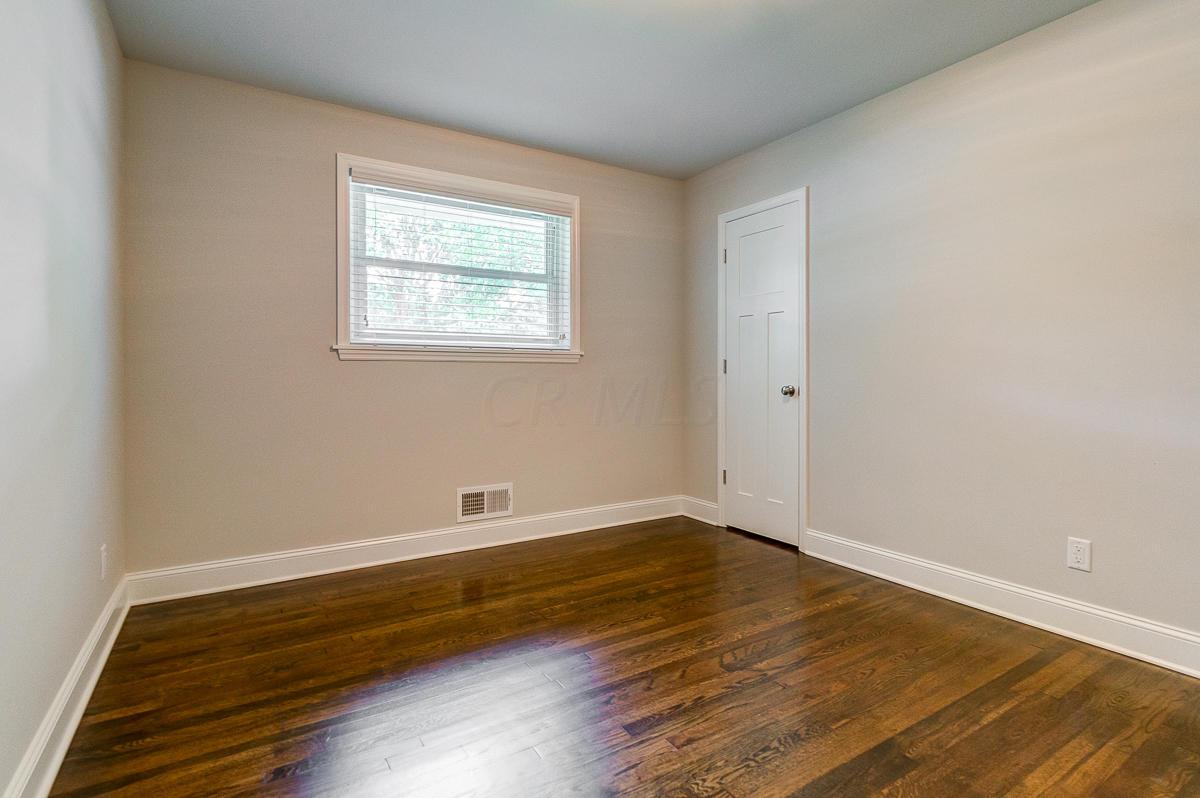 3945 Overdale Drive Columbus, OH 43220 - Photo 25 of 32