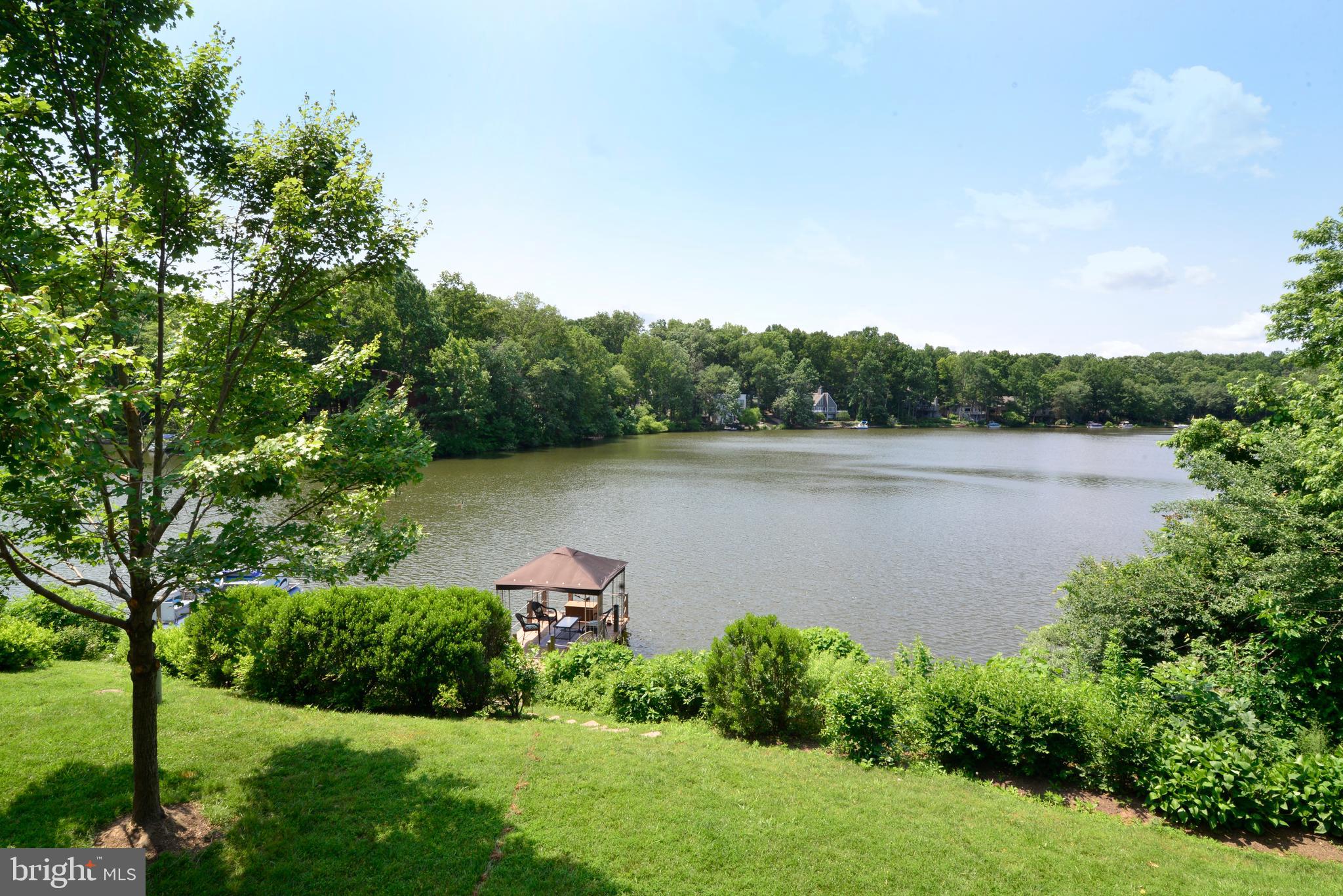 2143 Cabots Point Lane Reston, VA 20191 - Photo 3 of 57