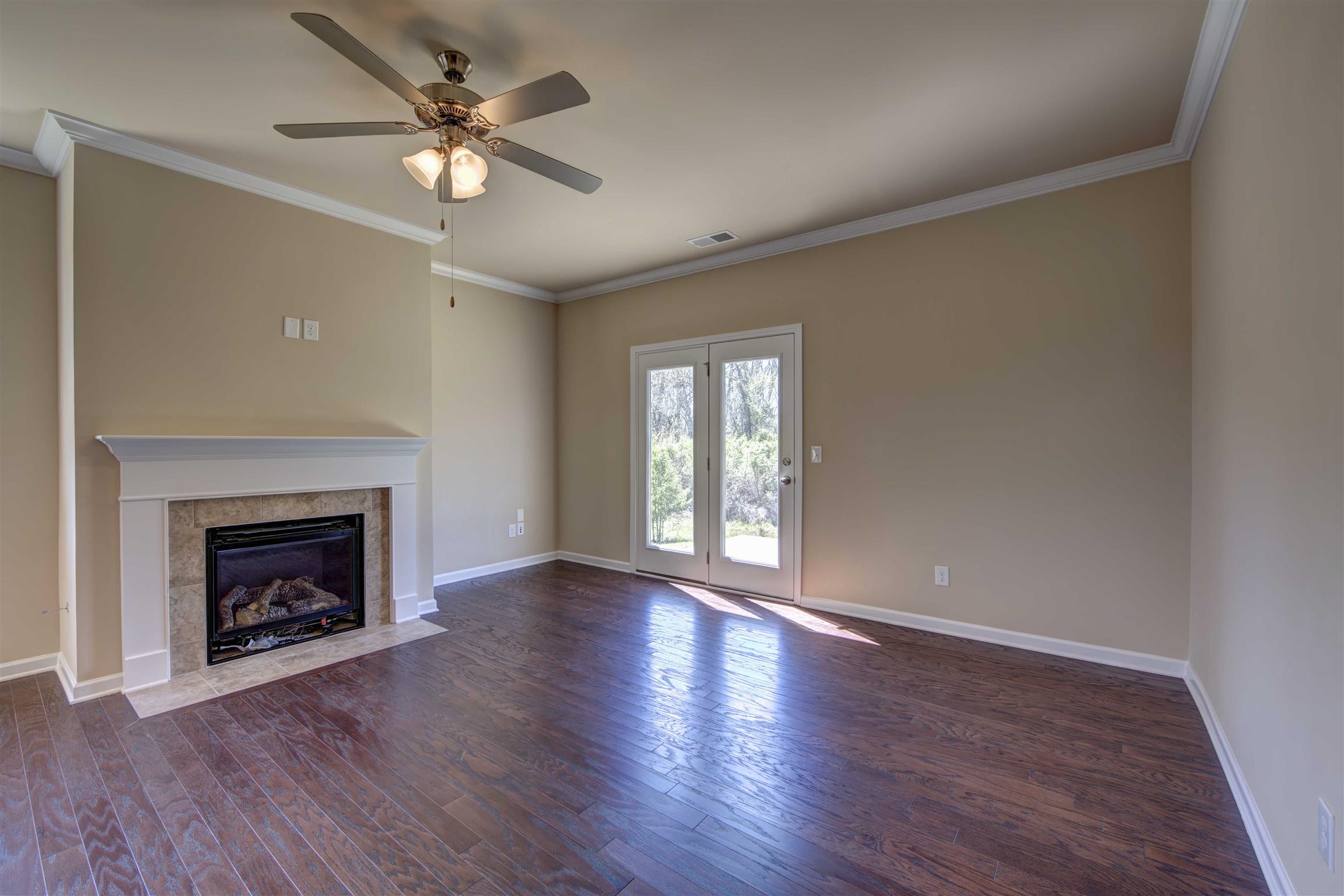 712 Prominence Road Columbia, TN 38401 - Photo 3 of 11 The Woodstock - photos are from same style home in another DRH community. Interior features may vary.
