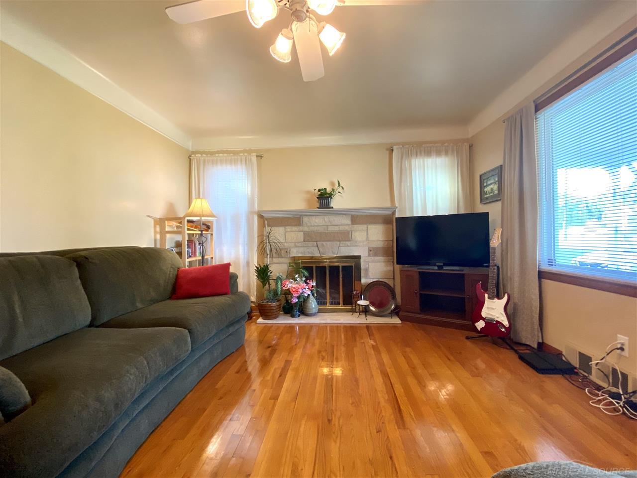 8210 Clinton River Road Sterling Heights, MI 48314 - Photo 6 of 33