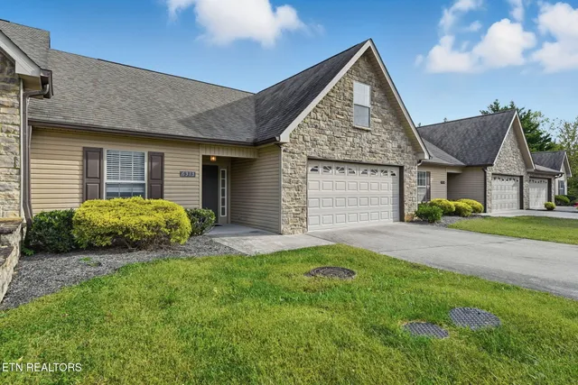 $302,900 | 6313 Macklin Bend Way, Powell, TN 37849
