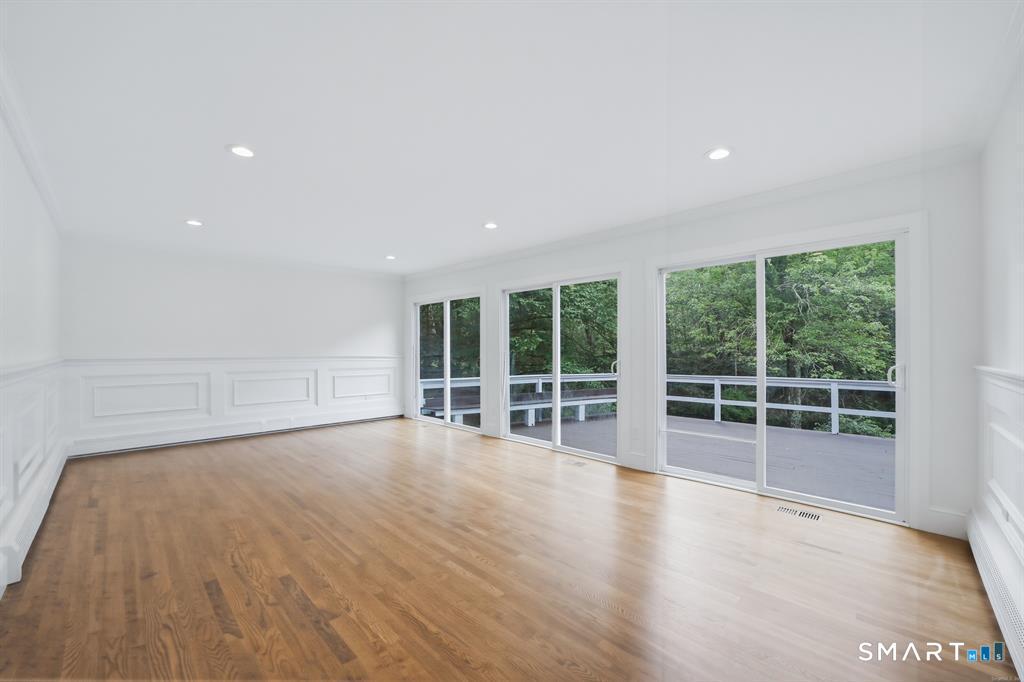 21 Deepwood Road Weston, CT 06883 - Photo 17 of 40 Gallery Image 17