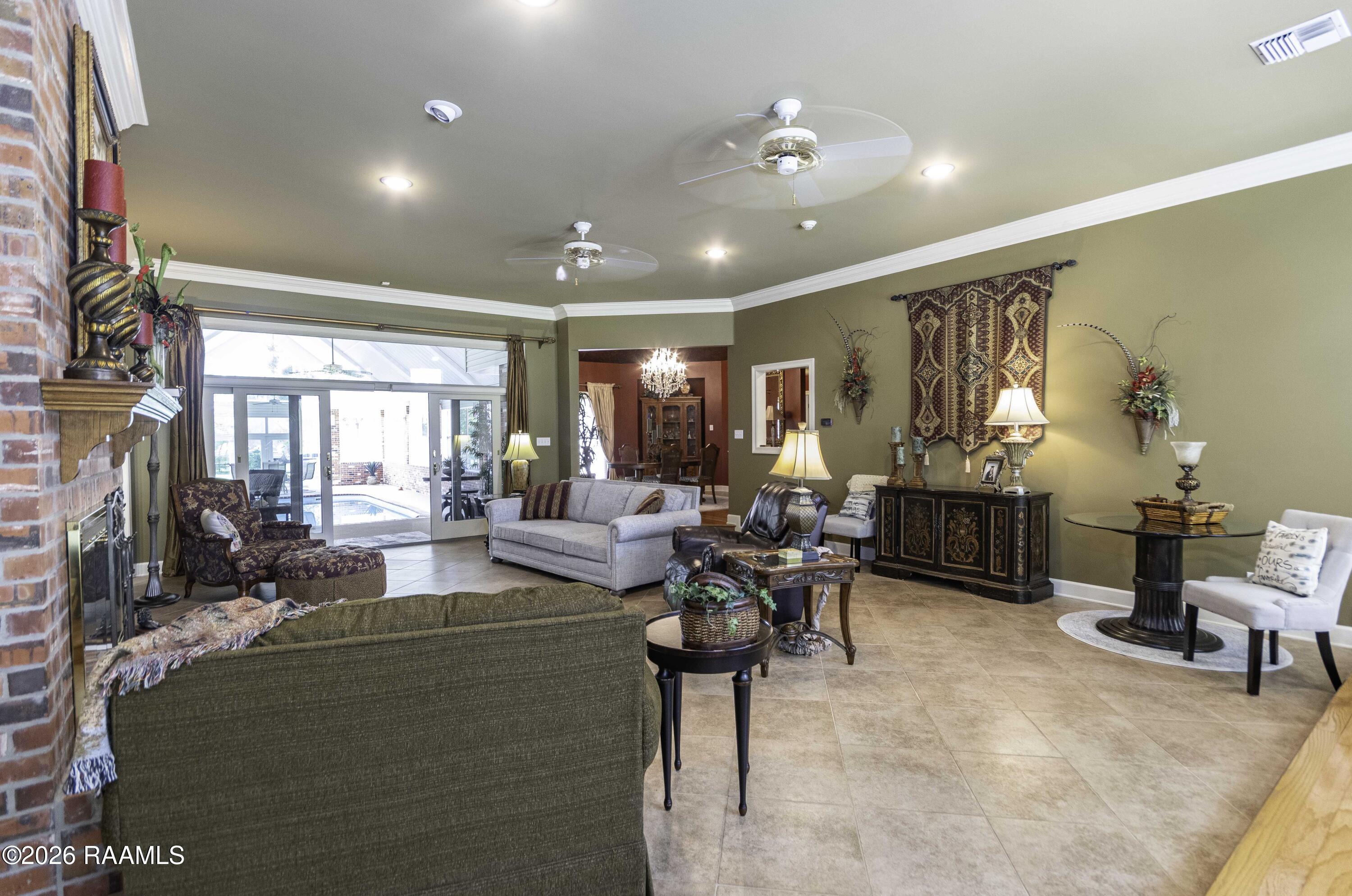 2014 Old Jeanerette Road New Iberia, LA 70563 - Photo 8 of 35 Living Room 2