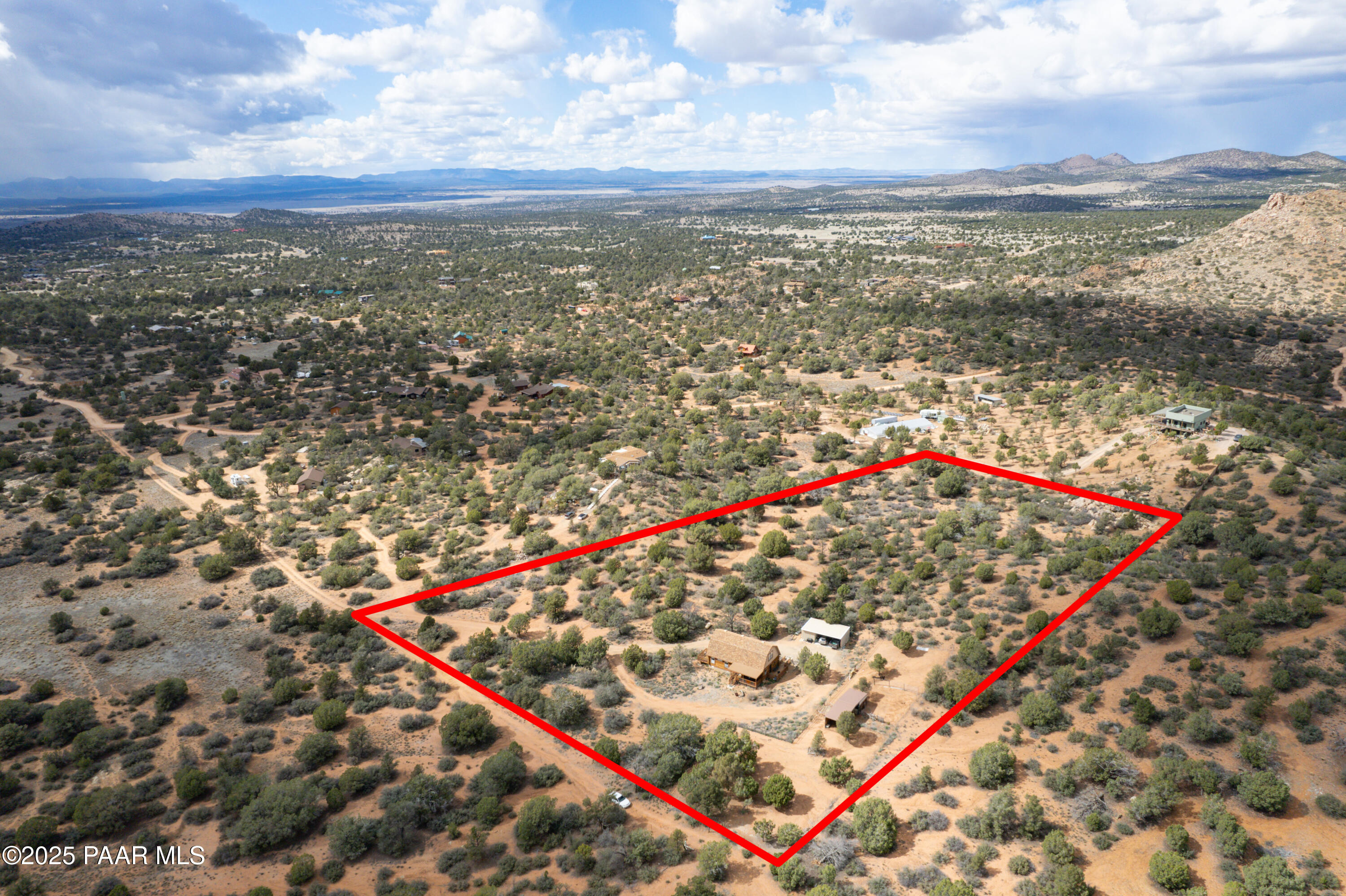 4300 West Cactus Spur Road Prescott, AZ 86305 - Photo 23 of 27 DJI_0250-1_LotLines