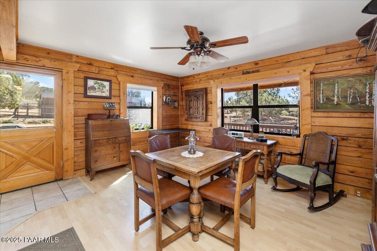 4300 West Cactus Spur Road Prescott, AZ 86305 - Photo 10 of 27 05-Dining Room