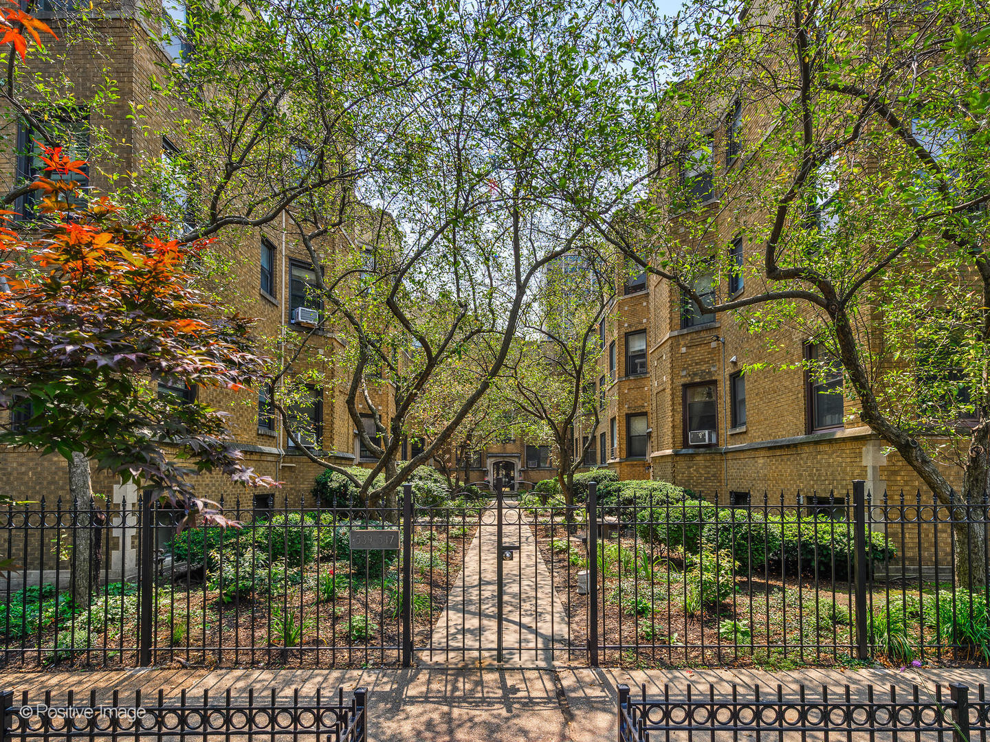 539 West Brompton Avenue, Unit 3N Chicago, IL 60657 - Photo 1 of 20