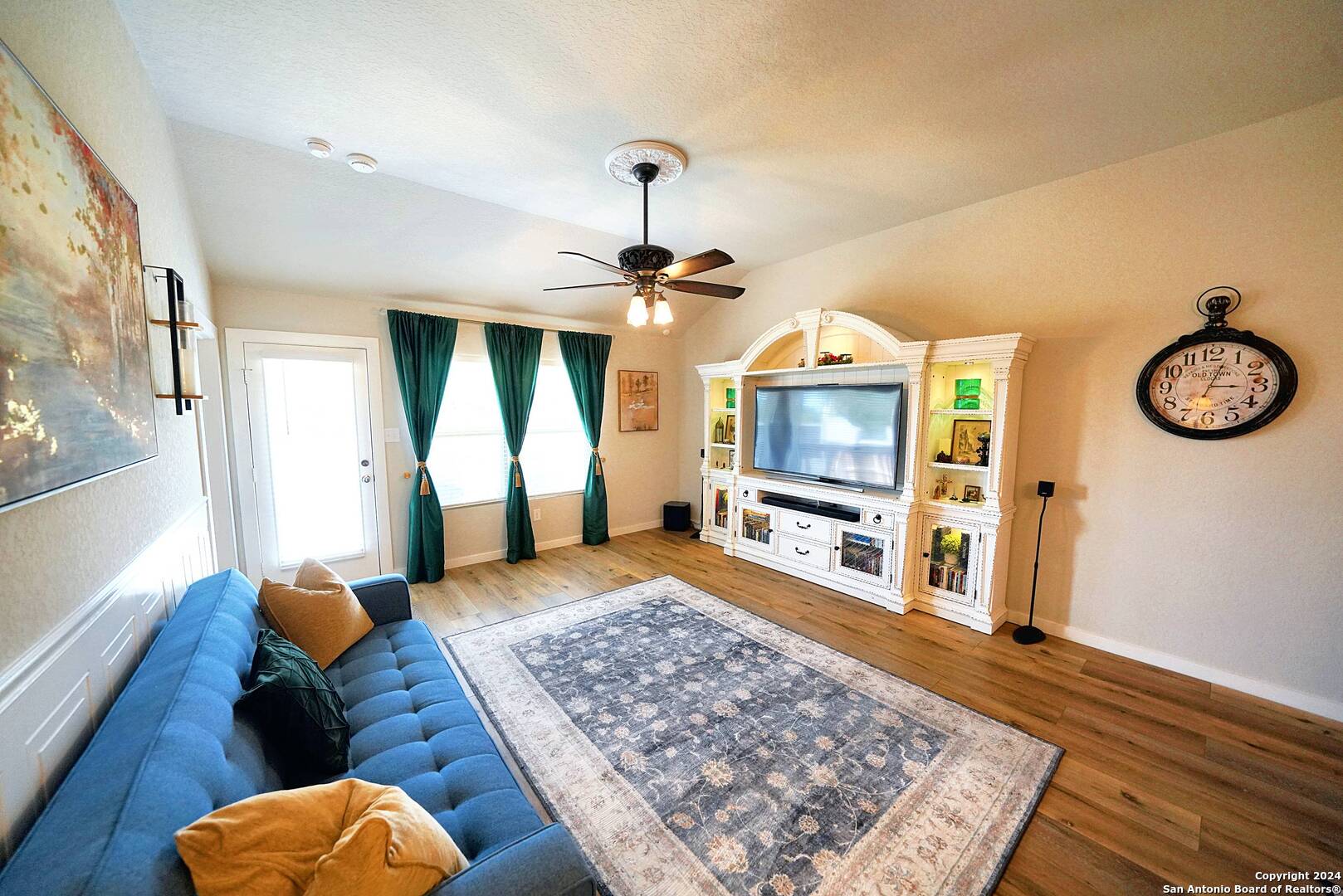 7056 Rimwood Street Live Oak, TX 78233 - Photo 13 of 34