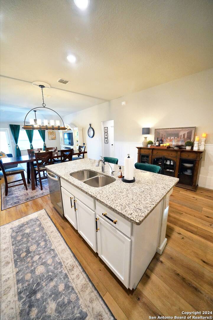 7056 Rimwood Street Live Oak, TX 78233 - Photo 9 of 34