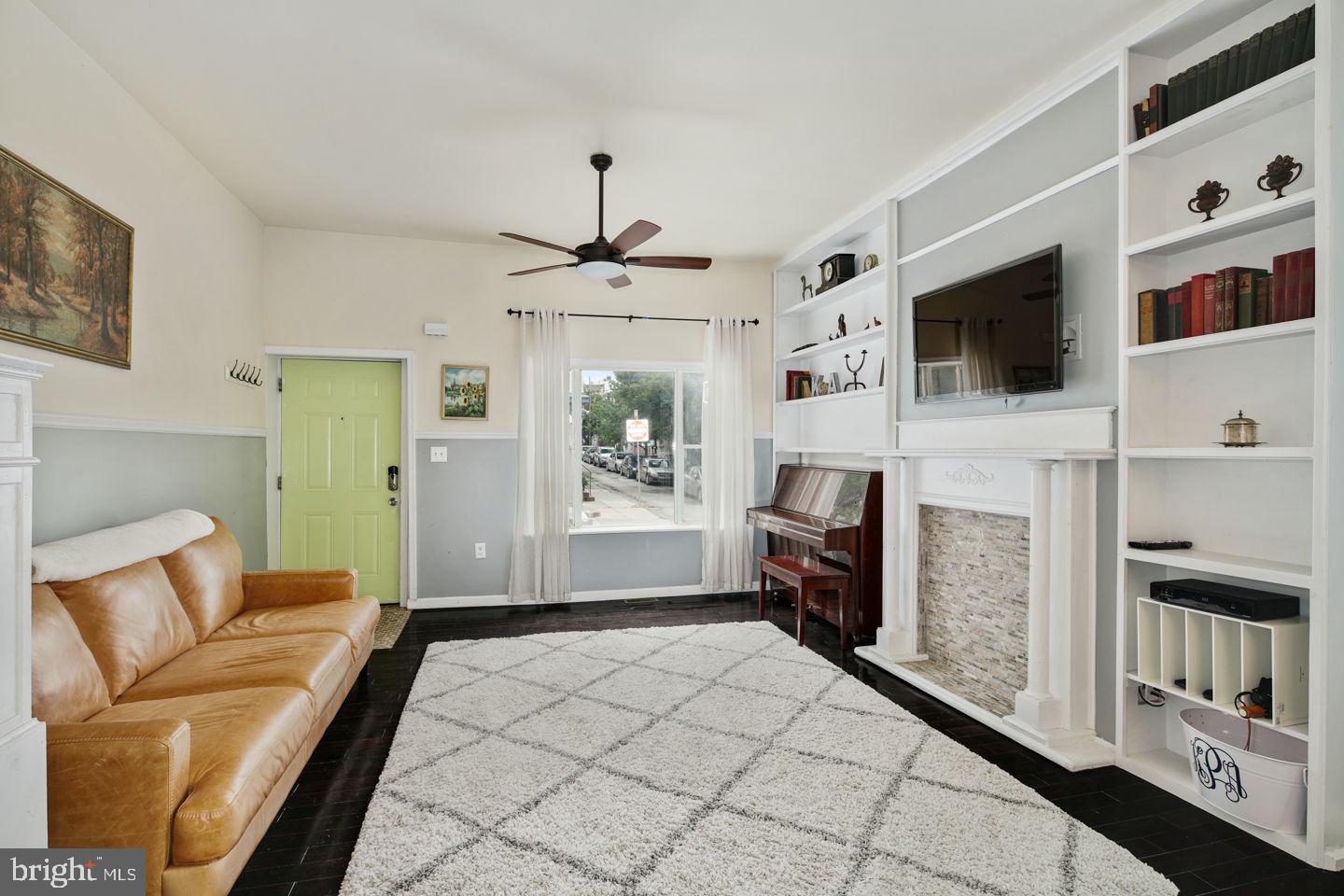 2517 Parrish Street Philadelphia, PA 19130 - Photo 4 of 32