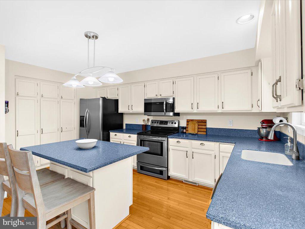 1560 Ritchie Lane Annapolis, MD 21401 - Photo 8 of 54
