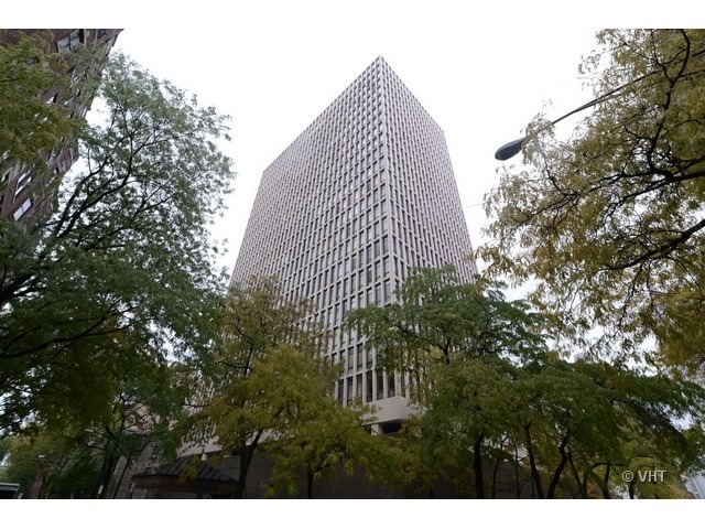 1 East Scott Street, Unit 910 Chicago, IL 60610 - Photo 1 of 10
