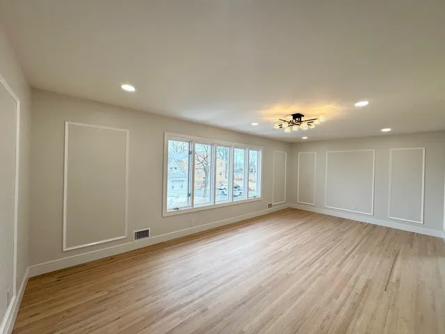 $3,600 | 350 Mitchell Avenue, Unit 2, Linden, NJ 07036