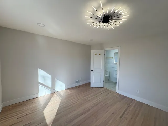 $3,600 | 350 Mitchell Avenue, Unit 2, Linden, NJ 07036