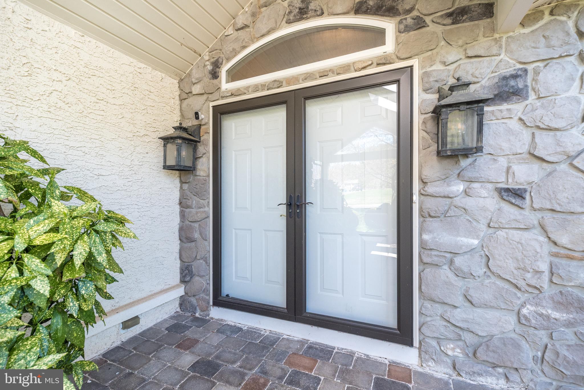 Double front door entry