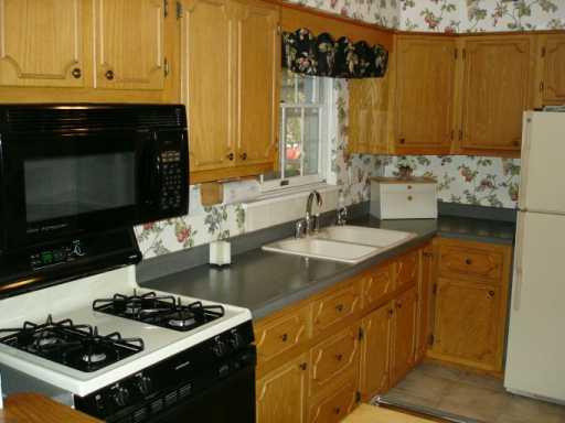 1264 Prospect Road Whitehall, PA 15227 - Photo 4 of 8 Other.