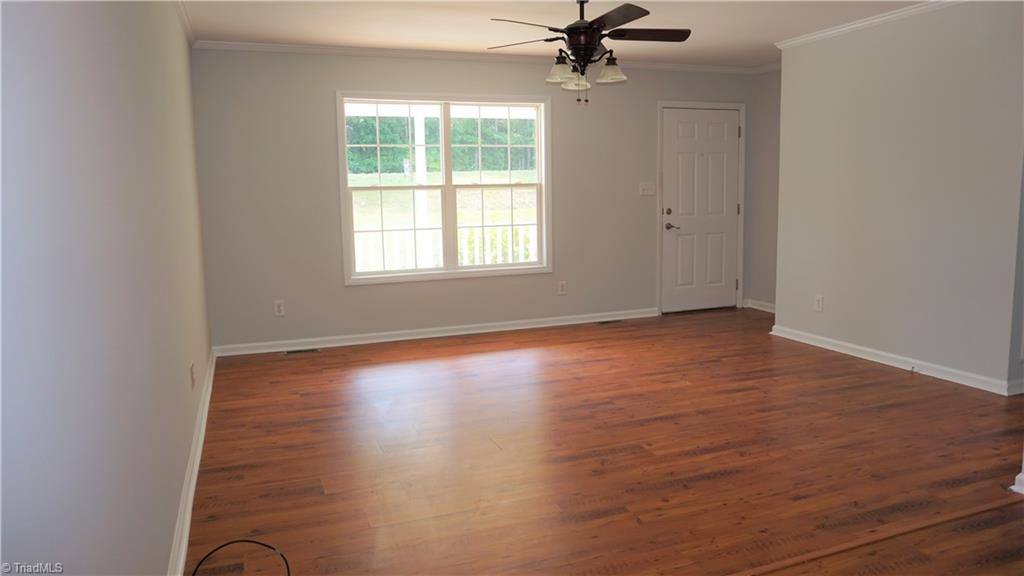 2308 Jerico Road Asheboro, NC 27205 - Photo 4 of 11 living room with laminate flooring