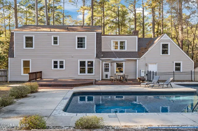 $3,100 | 215 Canterbury Road, Southern Pines, NC 28387