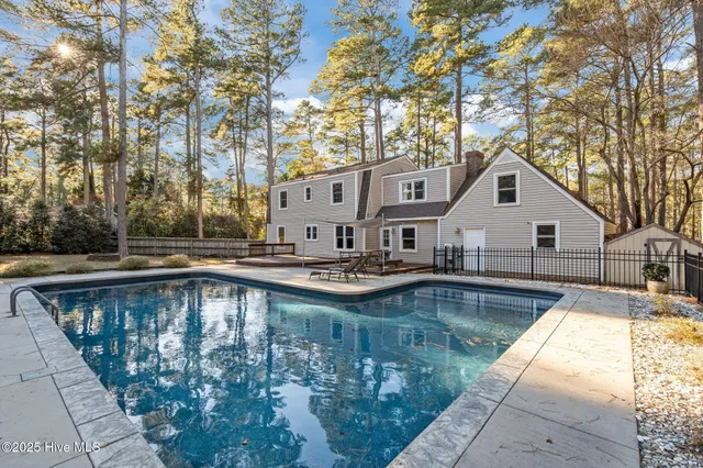 $3,100 | 215 Canterbury Road, Southern Pines, NC 28387