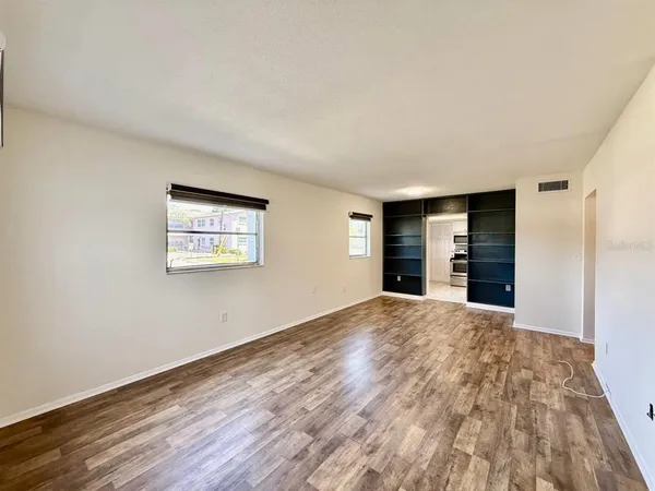 $1,900 | 3460 32nd Avenue North, Unit 101B, St. Petersburg, FL 33713