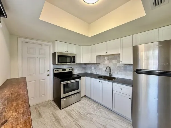 $1,900 | 3460 32nd Avenue North, Unit 101B, St. Petersburg, FL 33713