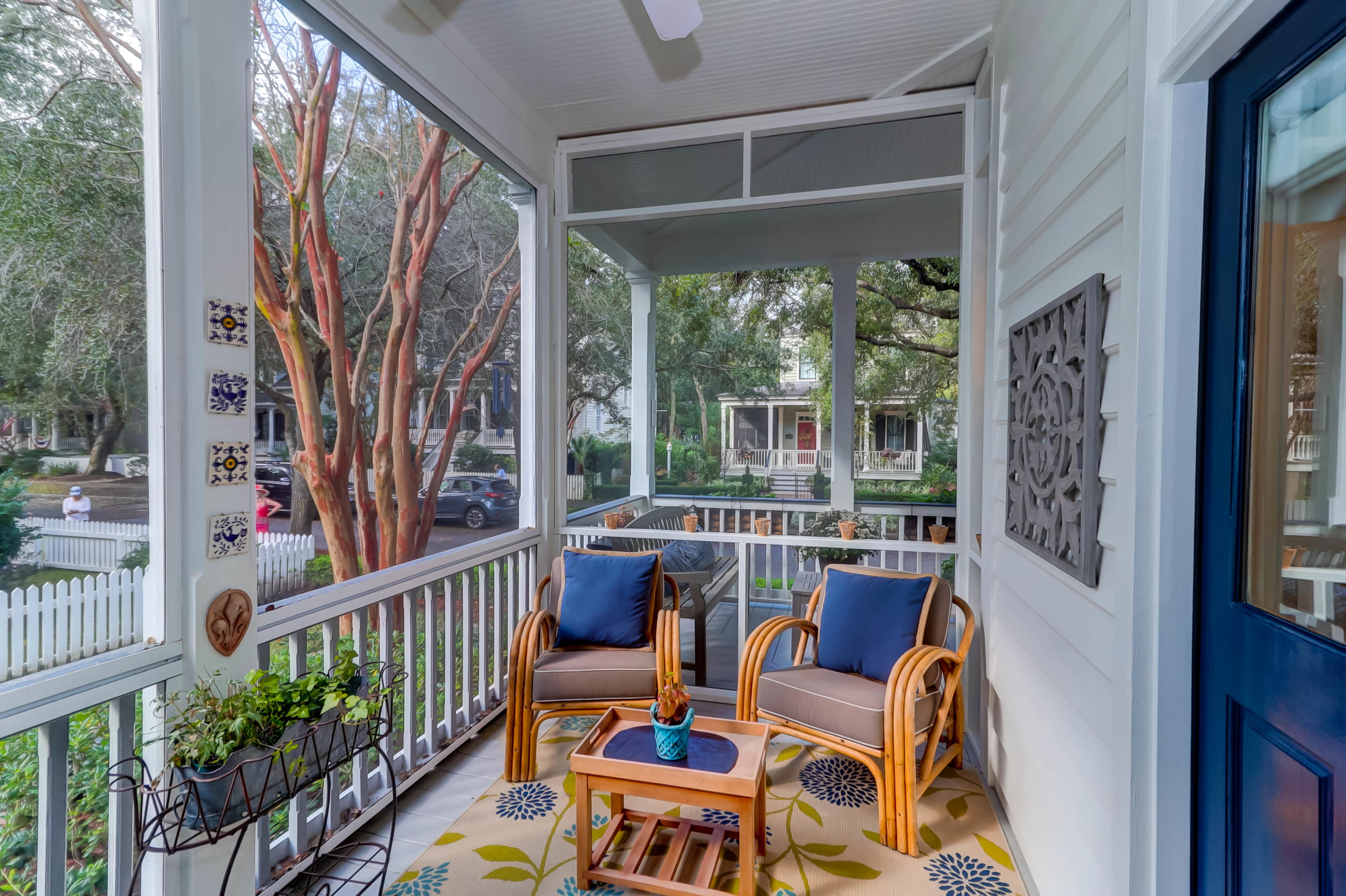 74 Ponsbury Road Mount Pleasant, SC 29464 - Photo 4 of 27 74 Screen Porch