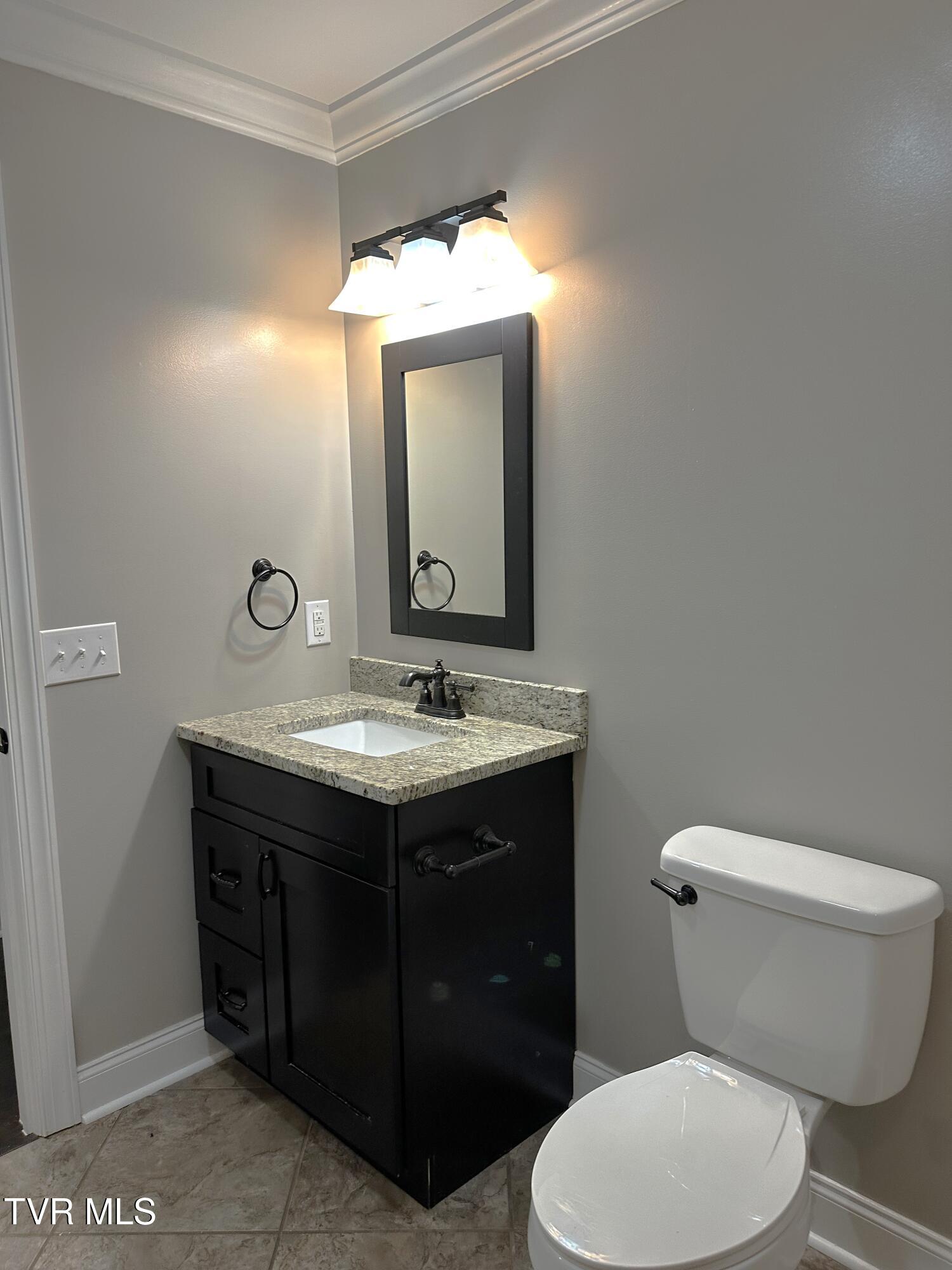 2728 Edinburgh Channel Road Kingsport, TN 37664 - Photo 65 of 69 68
