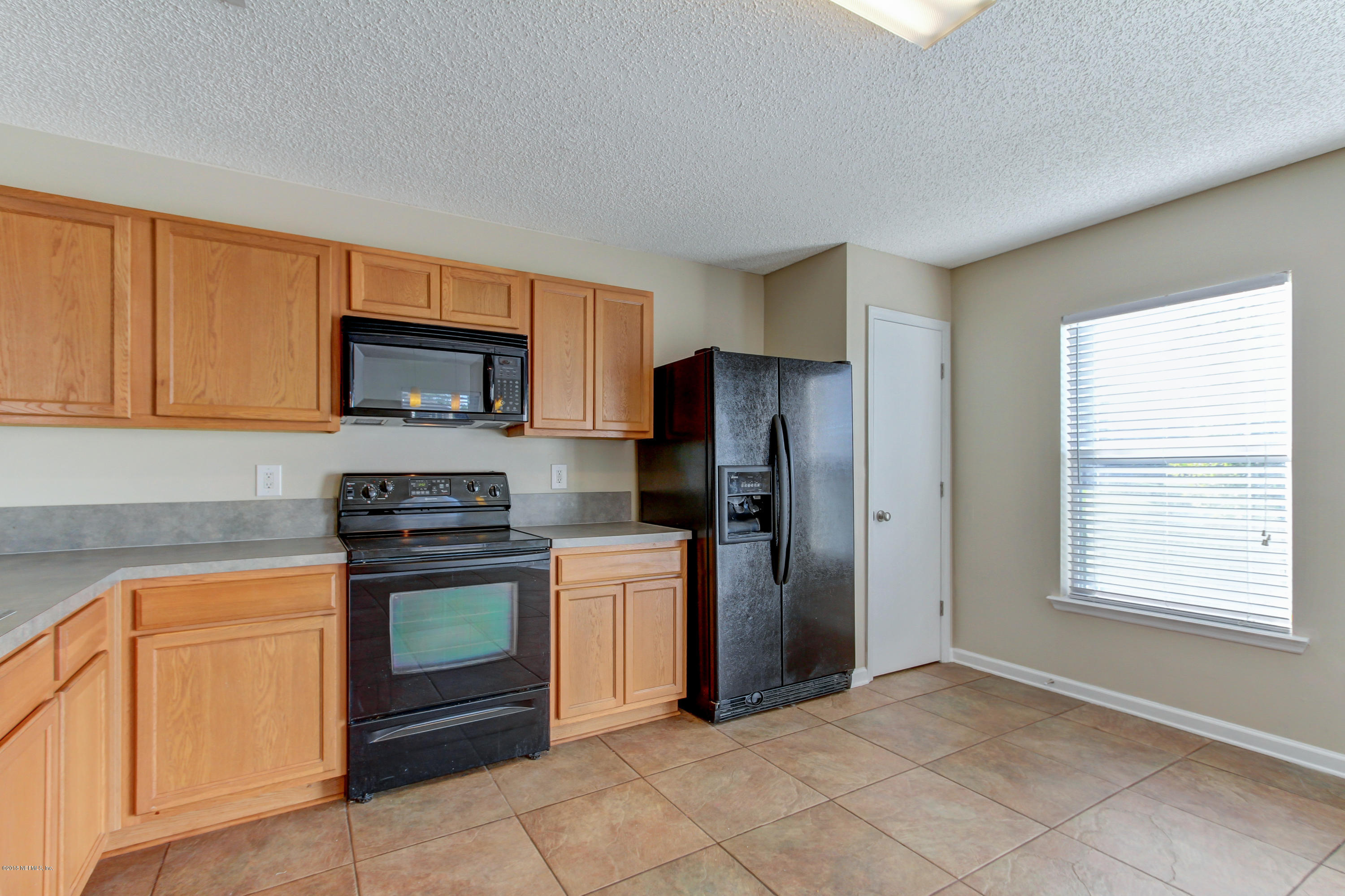 939 Morning Light Road Jacksonville, FL 32218 - Photo 12 of 26 Kitchen