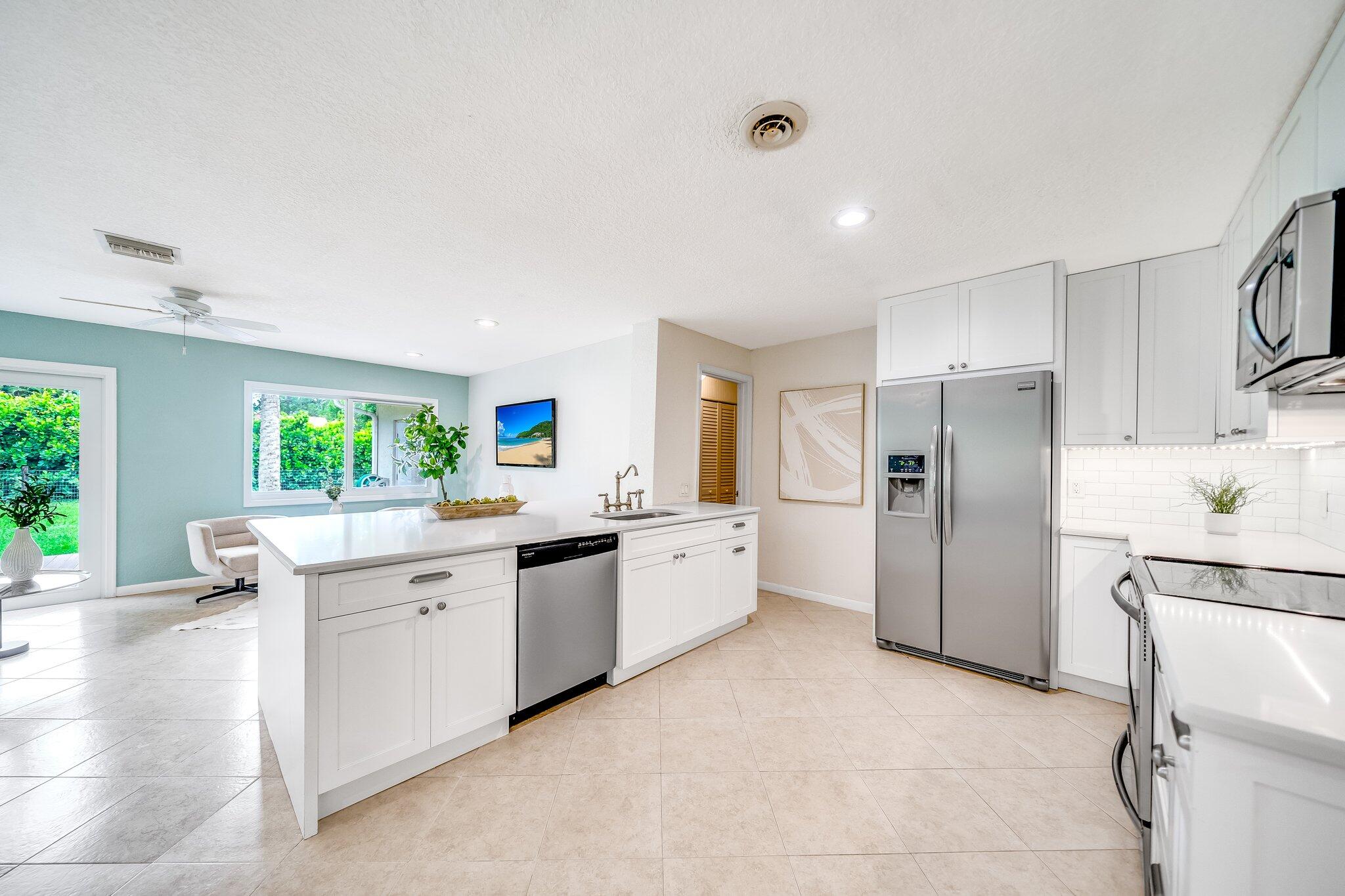 17430 128th Trail North Jupiter, FL 33478 - Photo 8 of 34 33-web-or-mls-JOY07696
