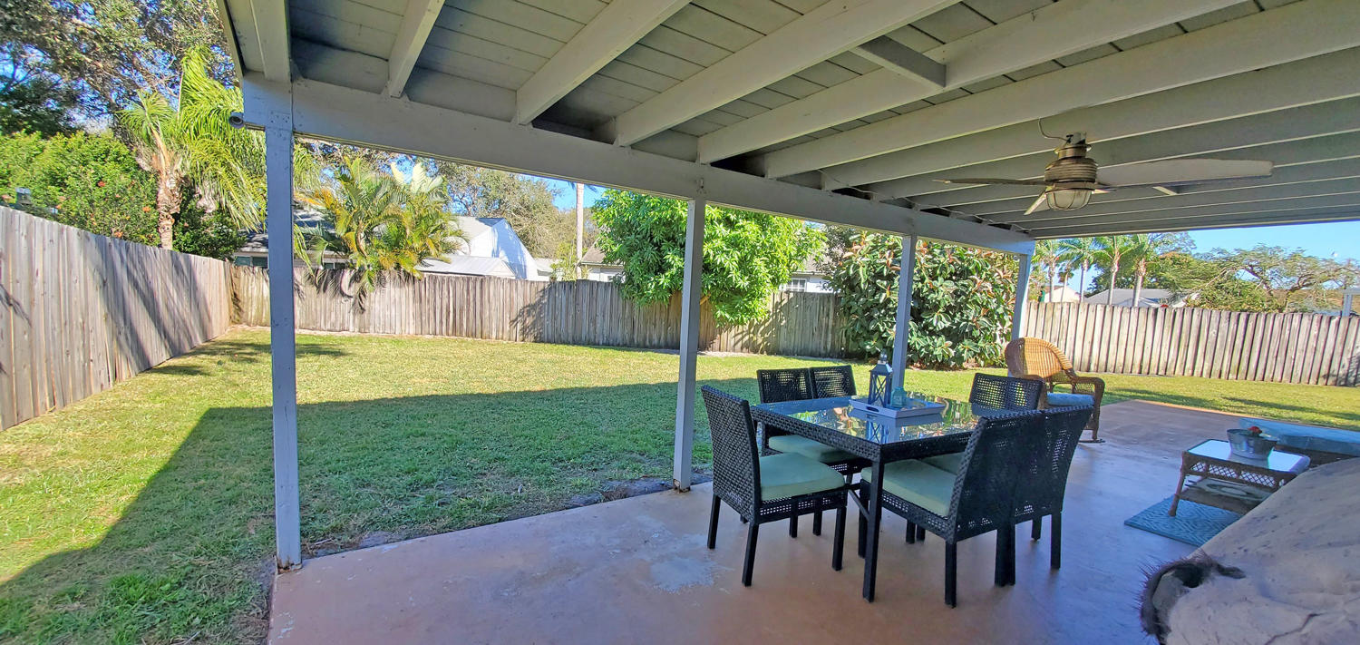 191 Greentree Circle Jupiter, FL 33458 - Photo 15 of 16 BackPorch1
