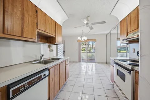 $189,900 | 14440 Campanelli Drive, Delray Beach, FL 33484