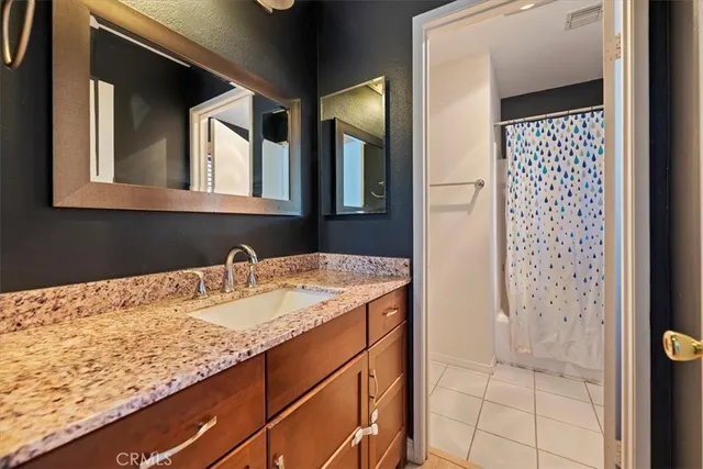 $675,000 | 340 East Washington Boulevard, Unit 3, Pasadena, CA 91104