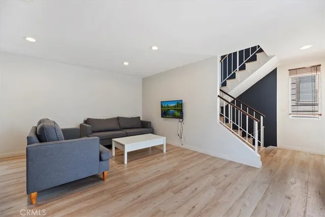 $675,000 | 340 East Washington Boulevard, Unit 3, Pasadena, CA 91104