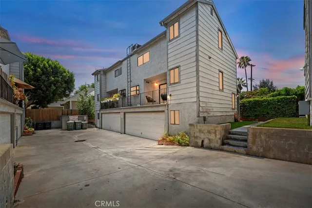 $675,000 | 340 East Washington Boulevard, Unit 3, Pasadena, CA 91104