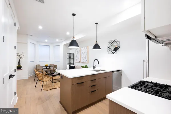 $3,300 | 1316 8th Street Northwest, Unit 1, Washington, DC 20001