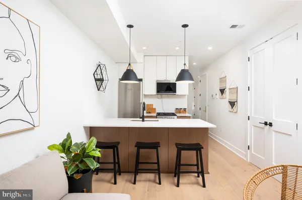 $3,300 | 1316 8th Street Northwest, Unit 1, Washington, DC 20001