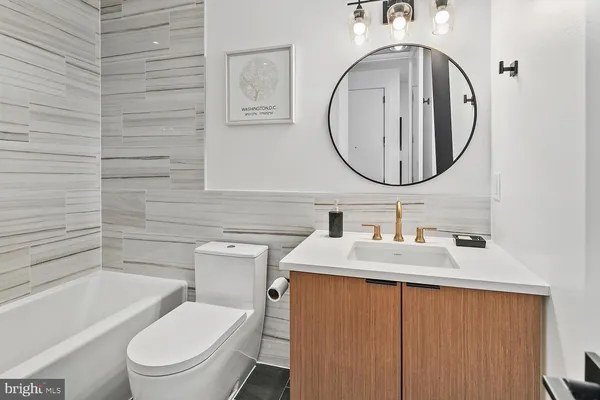 $3,300 | 1316 8th Street Northwest, Unit 1, Washington, DC 20001