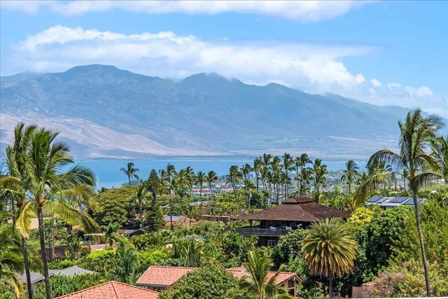 $2,250,000 | 561 Kaleo Place, Kihei, HI 96753