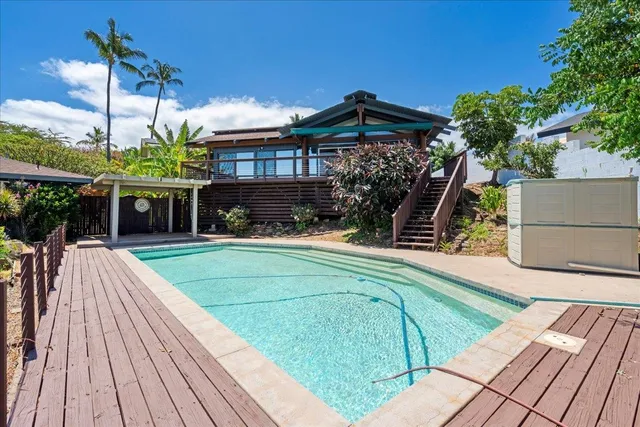 $2,250,000 | 561 Kaleo Place, Kihei, HI 96753