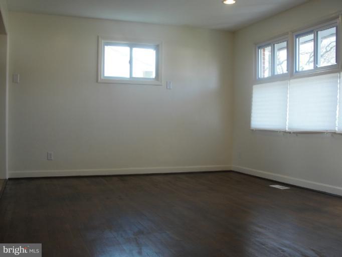 3837 Brownhill Road Randallstown, MD 21133 - Photo 6 of 17 Living Room