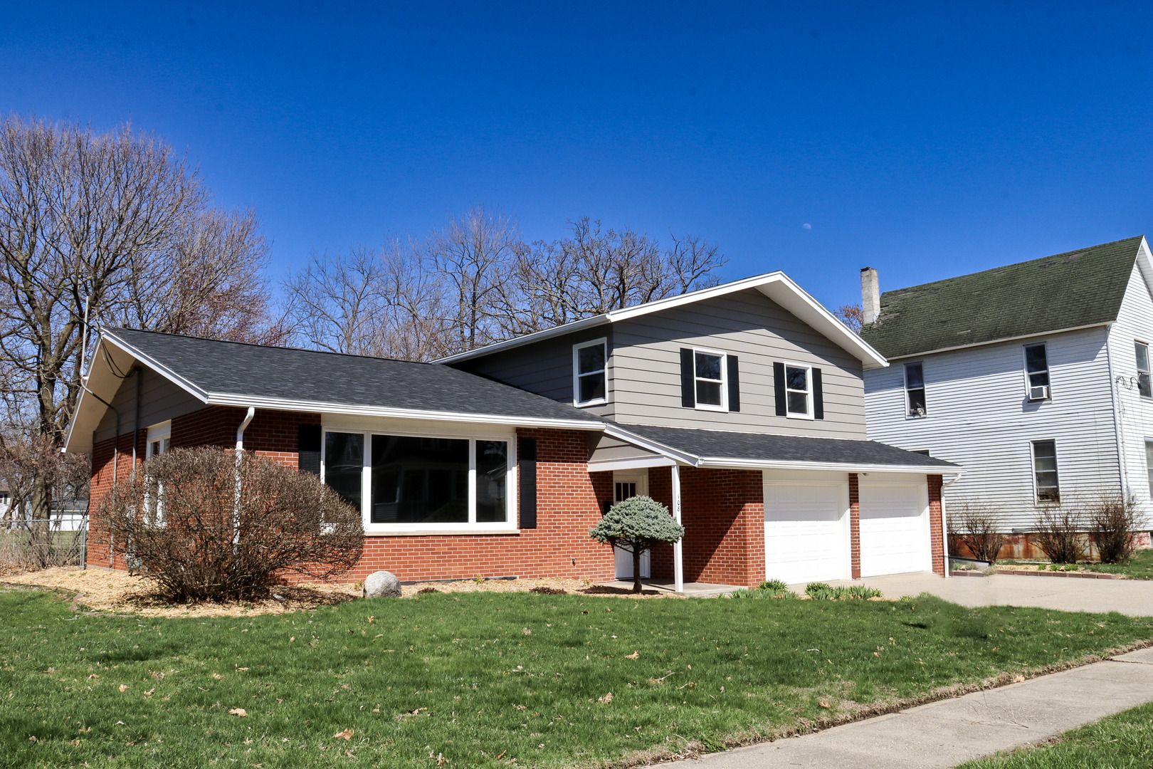 108 Prospect Street Morrison, IL 61270 - Photo 1 of 42 Gallery Image 1