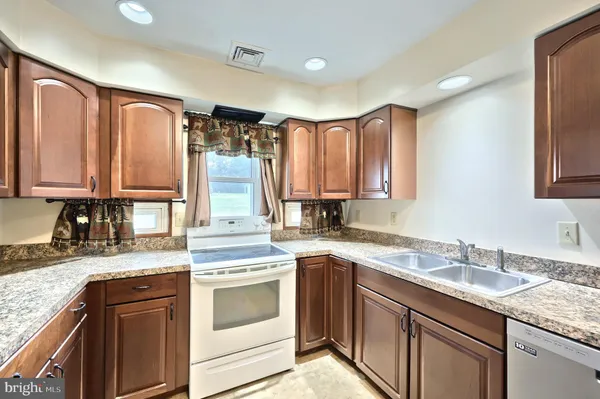 $449,900 | 5765 Glatfelters Station Road, Seven Valleys, PA 17360