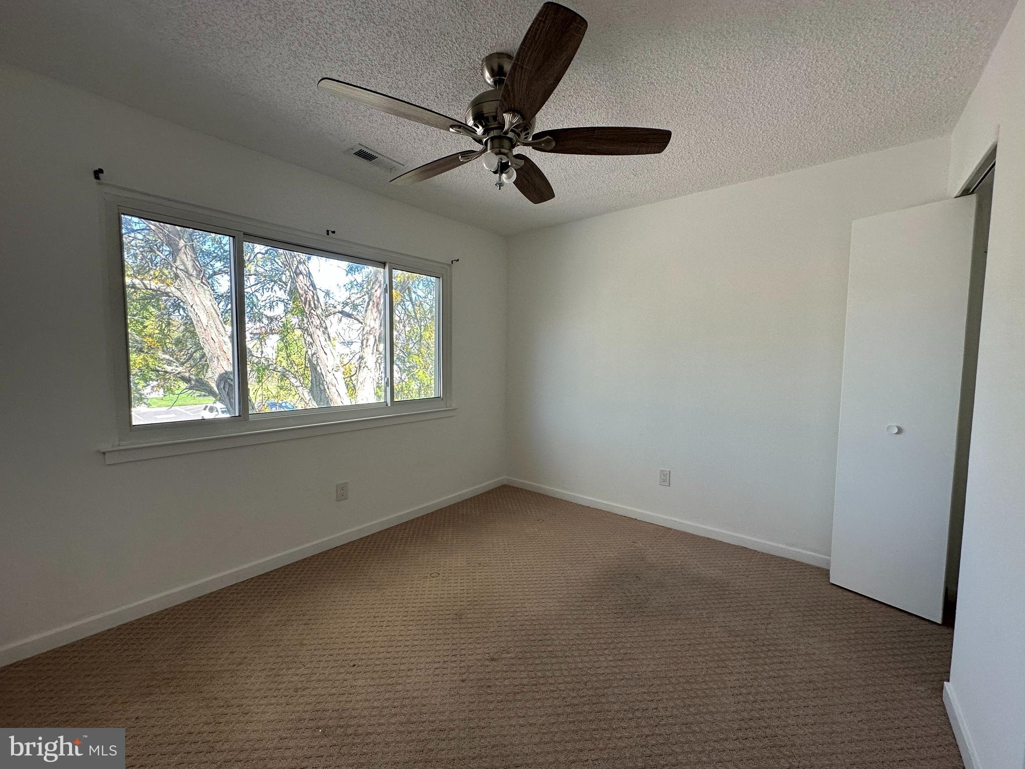 528 Chanticleer Cherry Hill, NJ 08003 - Photo 12 of 18