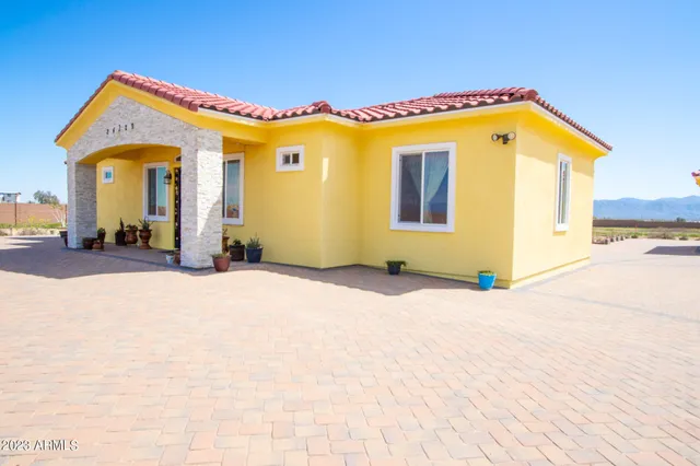 $1,740,800 | 24235 West Pinnacle Vista Lane, Wittmann, AZ 85361