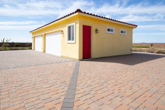 $1,740,800 | 24235 West Pinnacle Vista Lane, Wittmann, AZ 85361