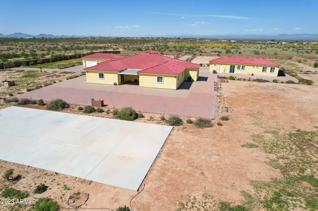 $1,740,800 | 24235 West Pinnacle Vista Lane, Wittmann, AZ 85361