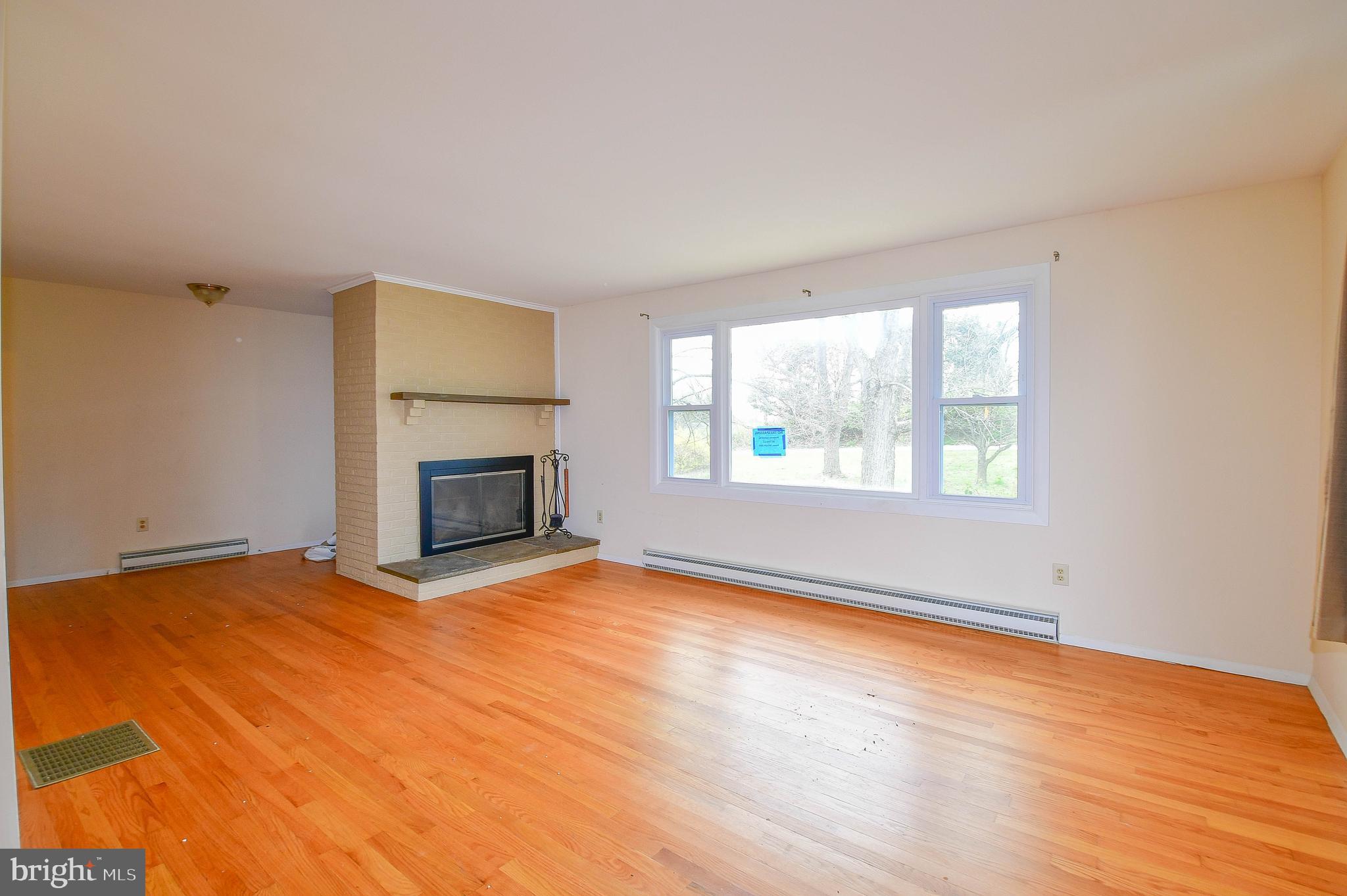 4241 Bartholows Road Mount Airy, MD 21771 - Photo 8 of 18 Gallery Image 8