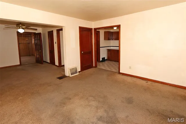 $168,000 | 3516-18 St Luke Lane, St. Ann, MO 63074