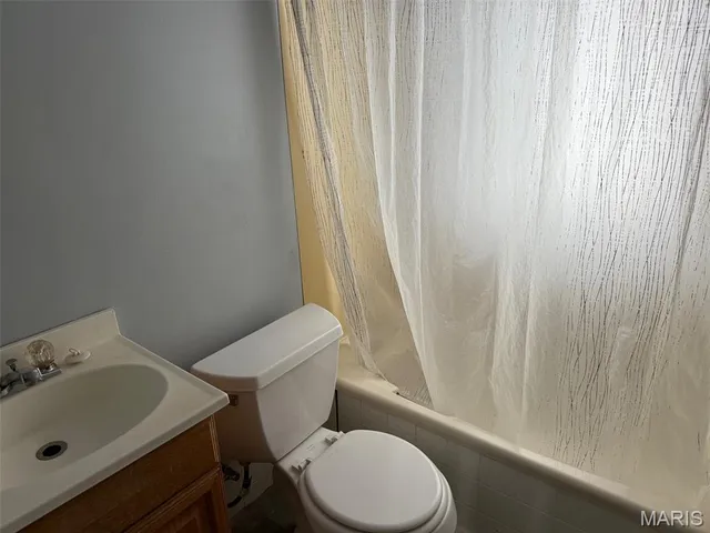 $169,900 | 3516-18 St Luke Lane, St. Ann, MO 63074