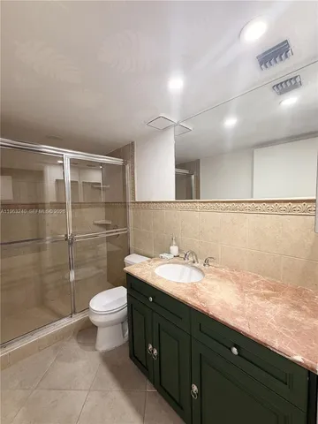 $2,400 | 10835 Southwest 112th Avenue, Unit 116, Miami, FL 33176